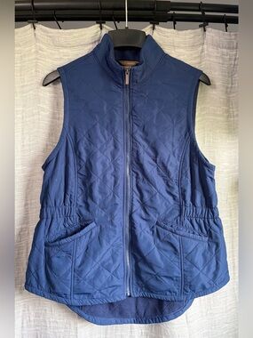 Bit & Bridle lightweight quilted fleece vest - medium